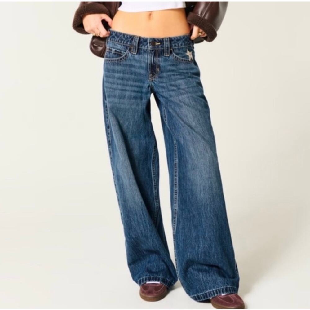 Hollister Low Rise Super Baggy Star Appliqué Jeans